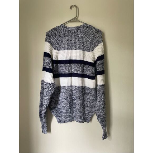 New Without Tag St. John’s Bay Navy and White Chunky Knit Crew Neck Sweater Wome - Picture 3 of 4